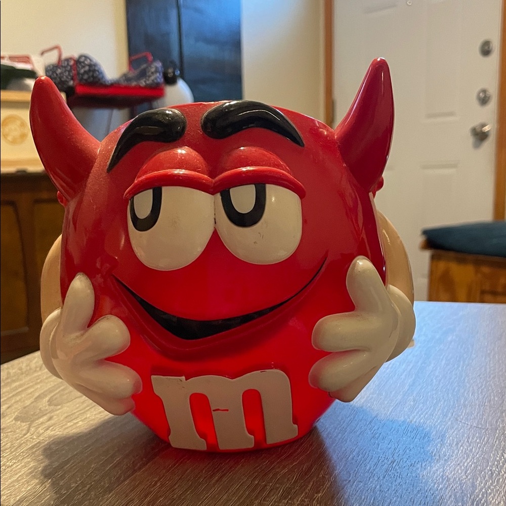 VINTAGE 1999 Red Devil M&M Halloween Candy Trick-Or-Treat Pail Bucket